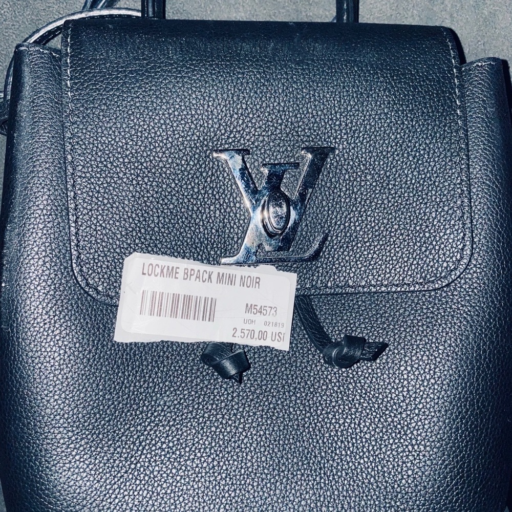 ❌ SOLD ❌ Authentic Louis Vuitton mini backpack